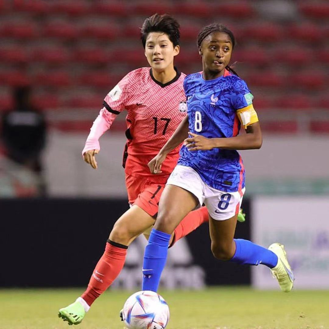 爱游戏APP-法国队翻盘中国队，桃田贤斗带队取胜