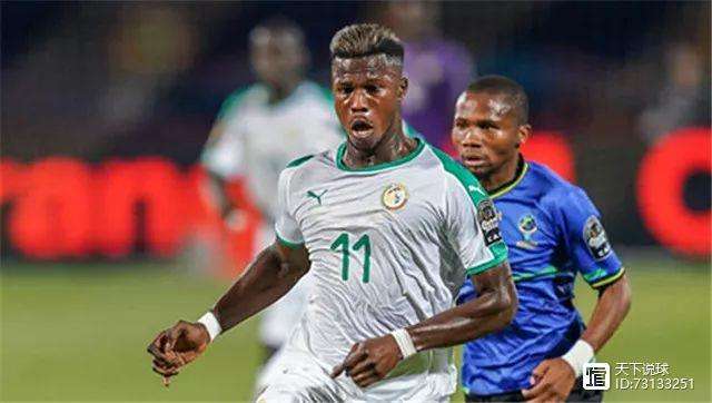 爱游戏大厅-塞内加尔轻取乌拉圭，加维扛起全队
