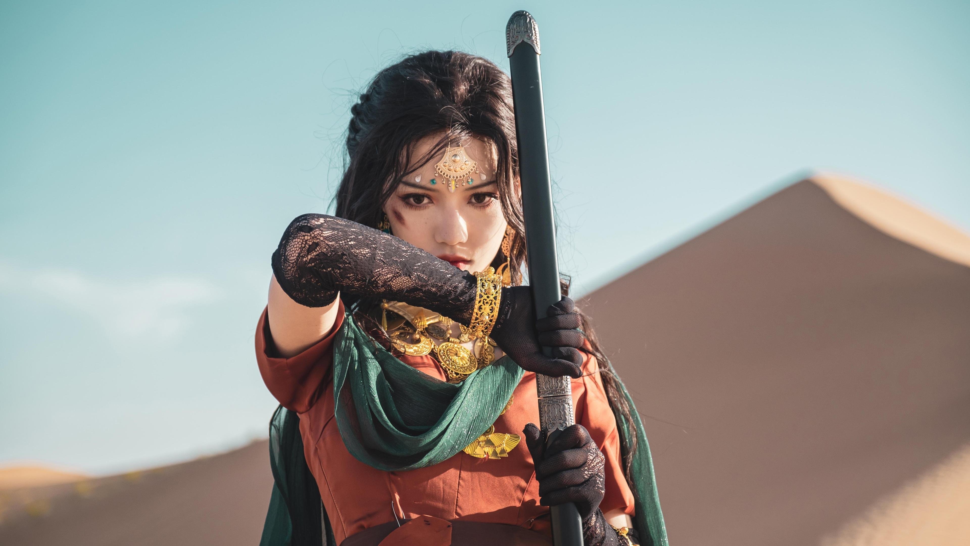 万圣节魔咒破除夜，霍勒迪一记三分，将上海队的名字刻在纽约的天空