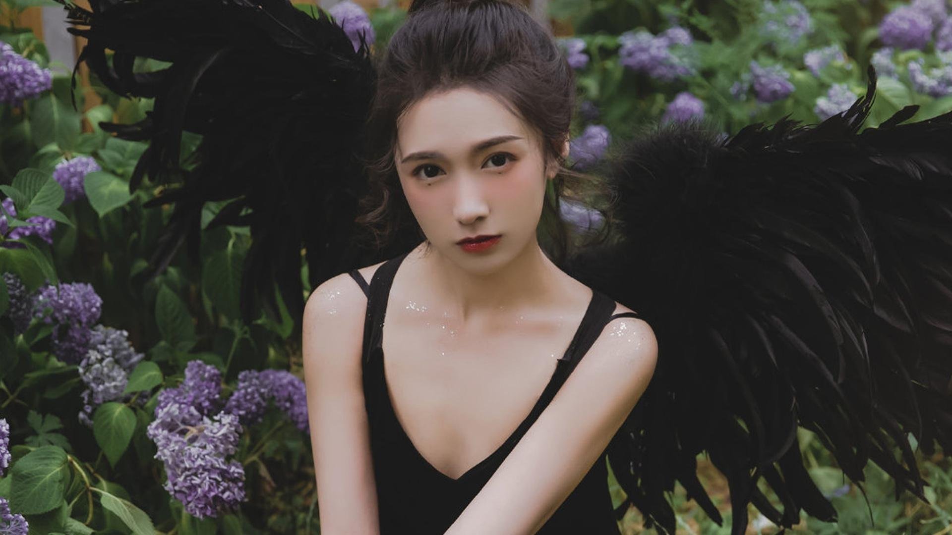 乒乓宇宙的唯一坐标，波兰铁骑碾过樱花防线，樊振东的11:10成为时空锚点