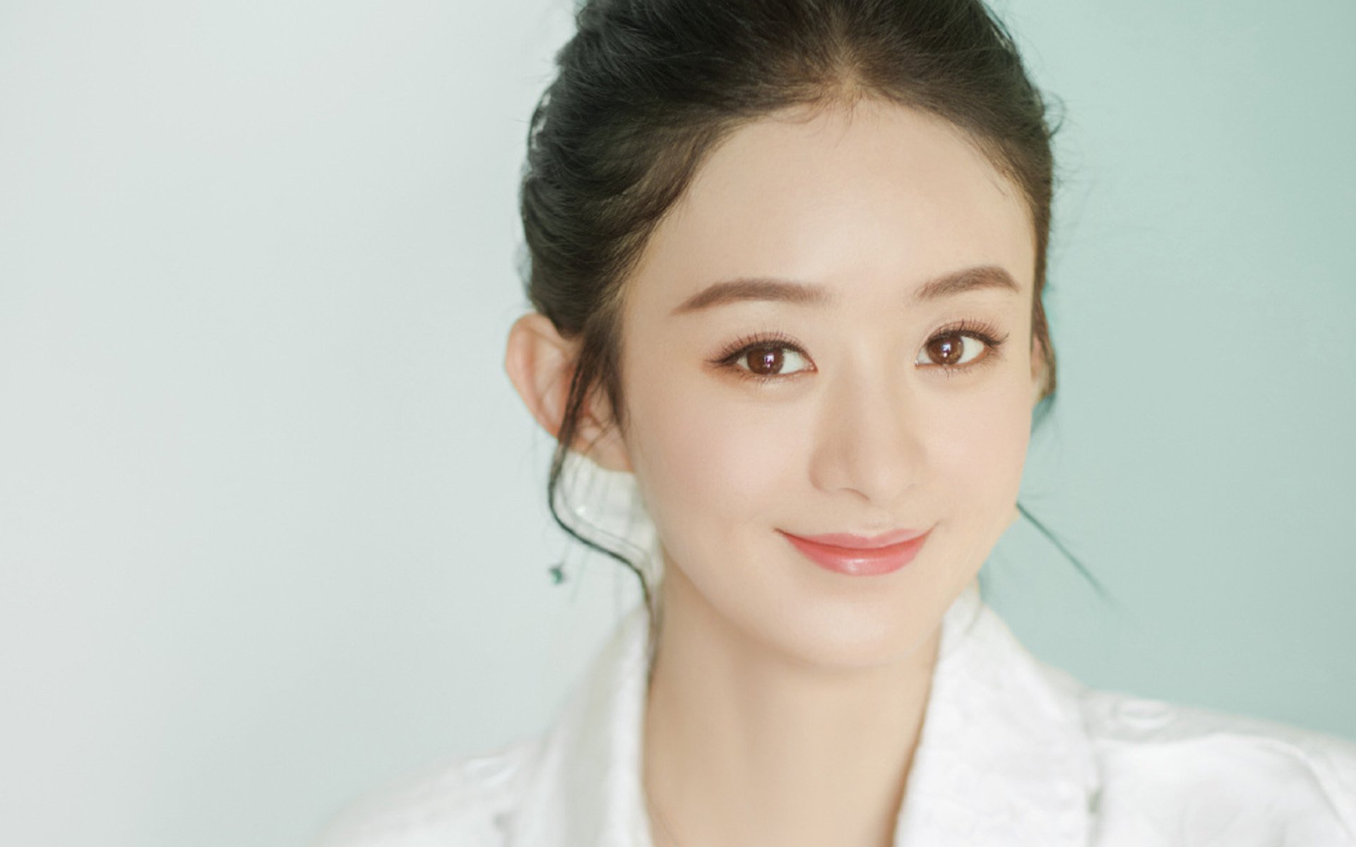 爱游戏在线-当篮球撞上足球，锡安在美加墨世界杯之夜的破圈输出