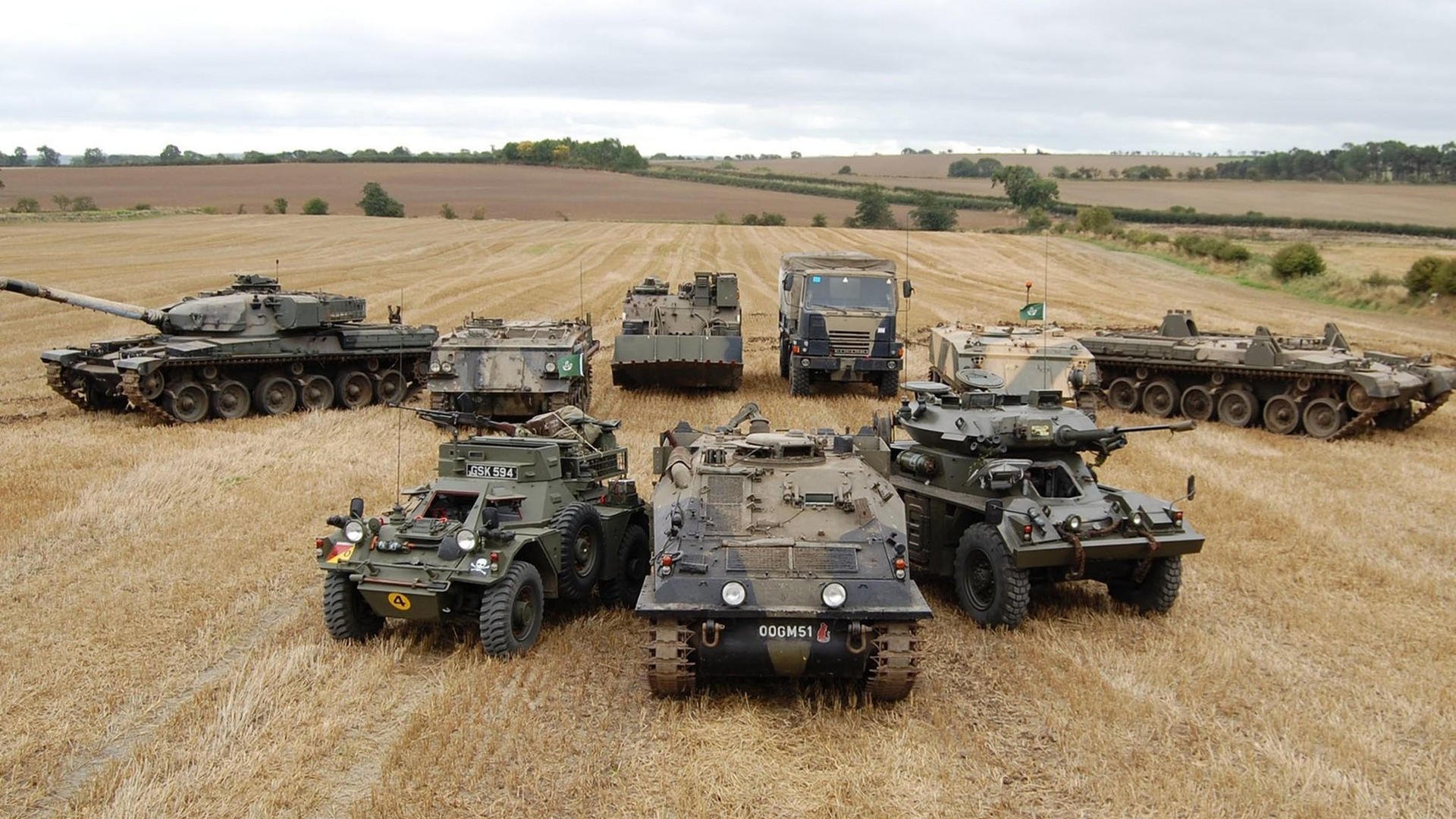 绿茵场与篮球馆的胜负手