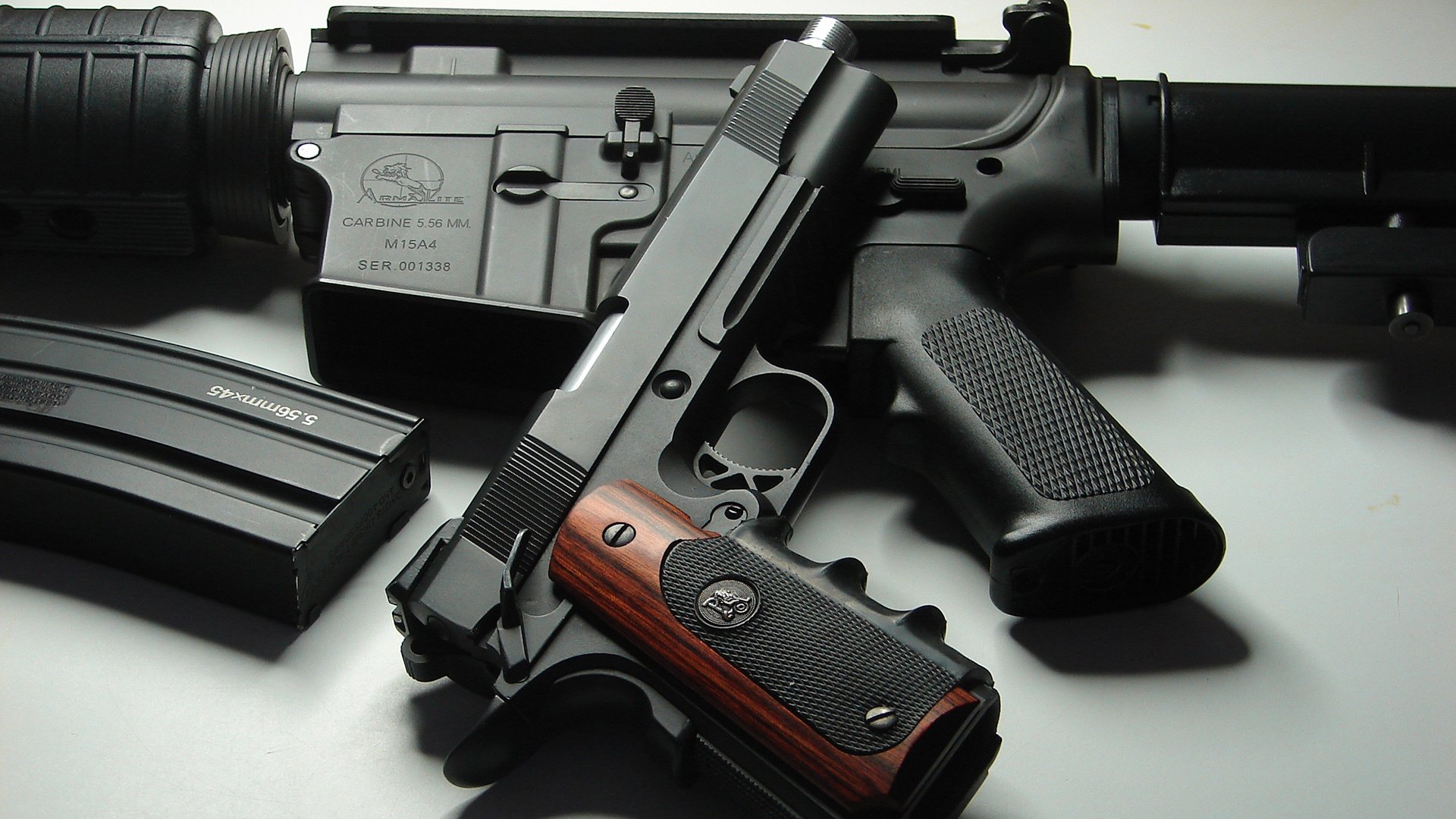 双城记，当范弗利特们拿起命运的钥匙